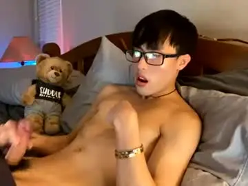 Chaturbate Adult Webcams of hottiewithabody101