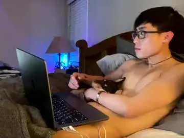 Chaturbate Live Sex Cam of hottiewithabody101