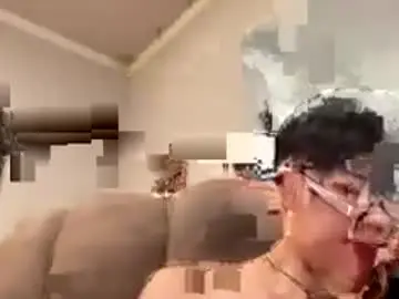 Chaturbate Sex Cam of hottiewithabody101
