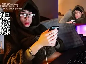 Chaturbate Live Sex of hottiewithabody101