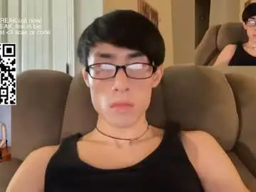 Chaturbate Live Sex Cam of hottiewithabody101