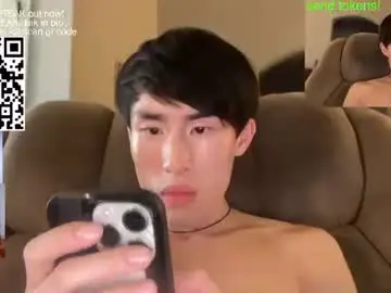 Chaturbate Live Sex Cam of hottiewithabody101