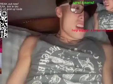 Chaturbate Live Sex of hottiewithabody101