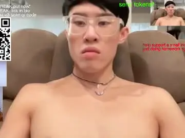 Chaturbate Live Sex Cam of hottiewithabody101