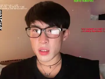 Chaturbate Sex Cam of hottiewithabody101