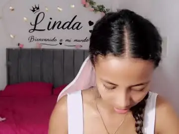 Chaturbate Live Sex Cam of linda_brown_1