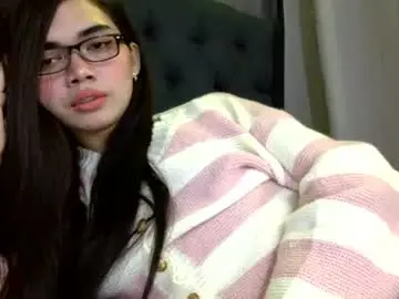 Chaturbate Best live sex cam show of naughty_emmats