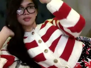 Chaturbate Sex Cam of naughty_emmats