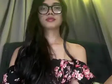 Chaturbate Free Live Porn of naughty_emmats