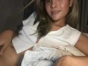 Chaturbate Free Porn Cam of pinky_skylar