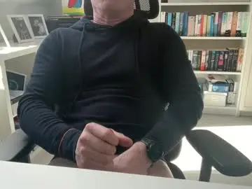 Chaturbate Nude Webcam of surfstar81