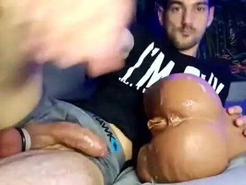 Chaturbate Live Porn of bigwhitecock_liam
