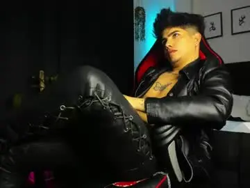 Chaturbate Sex Chat of lylebennett_