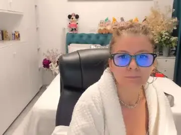 Chaturbate Sex Chat of prettyblackeyes