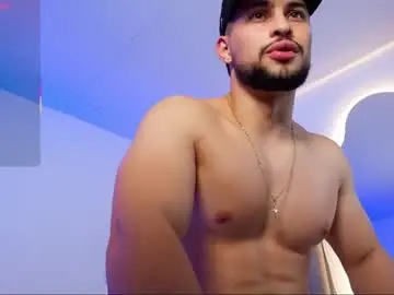 Chaturbate Live Sex of valenssio_moretti