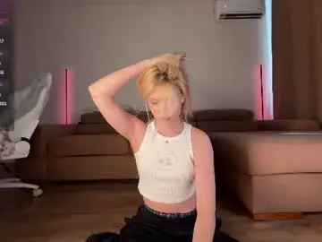 Chaturbate Live Sex Cam of kittyloffe