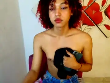 Chaturbate Sex Cam of leanishugecock