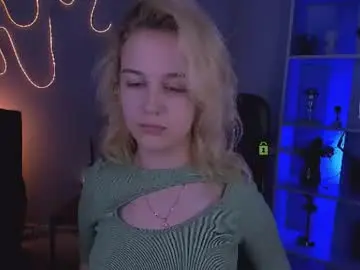 Chaturbate Live Sex Cam of your_bunny12