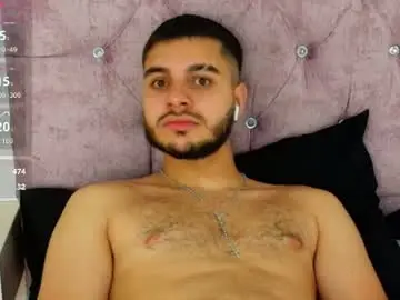 Chaturbate Live Sex of amadeo_wild