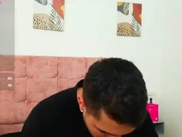 Chaturbate Watch Live Sex Cams of amadeo_wild