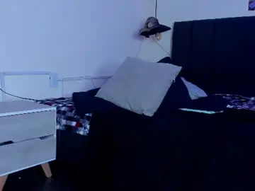 Chaturbate Adult Webcams of ariadnaaa_
