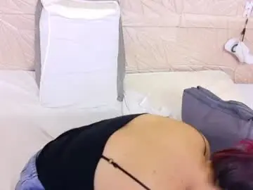 Chaturbate Nude Webcam of hugeass_redhead