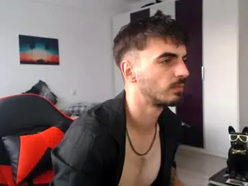 Chaturbate Live Sex Cam of masterdon07