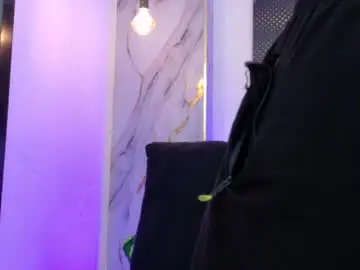 Chaturbate Watch Live Sex Cams of theronnyone