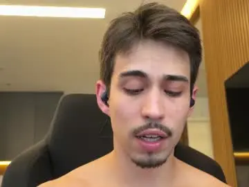 Chaturbate Free Live Porn of mettew22cm