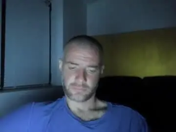 Chaturbate Nude Webcam of alfiesolomons87