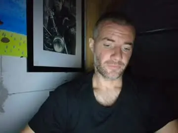 Chaturbate Free Porn Cam of alfiesolomons87