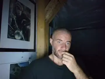 Chaturbate Free Porn Cam of alfiesolomons87