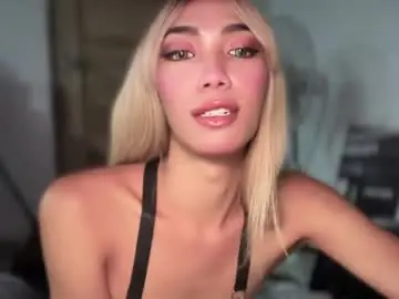 Chaturbate Live Sex of azalea_cum69