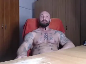 Chaturbate Live Porn of strongivan
