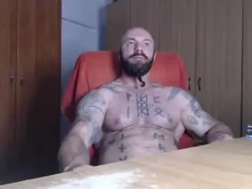 Chaturbate Live Sex Cam of strongivan