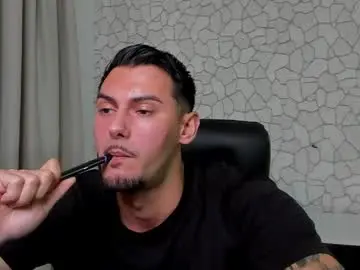Chaturbate Live Porn of clintmasterss