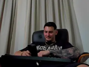 Chaturbate Adult Webcams of clintmasterss