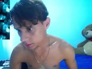 Chaturbate Best live sex cam show of loganevans8