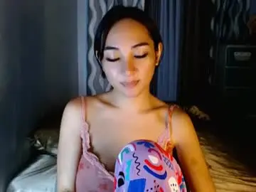 Chaturbate Live Sex Cam of sweetlilly_18