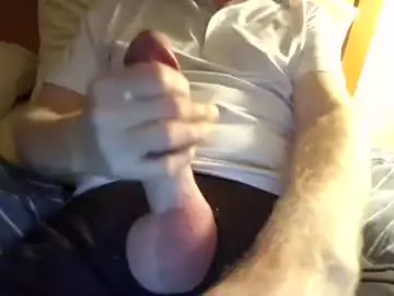 Chaturbate Live Sex Cam of horny_hubby0077