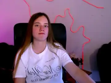 Chaturbate Live Sex Cam of sadie_peach