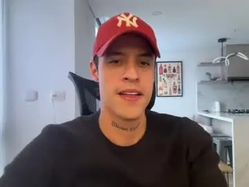 Chaturbate Best live sex cam show of camilo__