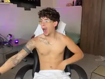 Chaturbate Best live sex cam show of kisan_smith