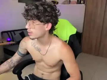 Chaturbate Best live sex cam show of kisan_smith