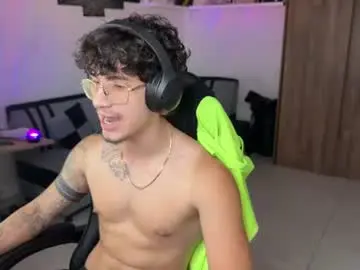 Chaturbate Watch Live Sex Cams of kisan_smith
