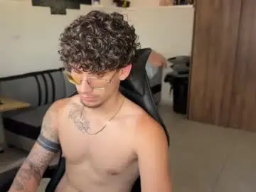 Chaturbate Free Porn Cam of kisan_smith