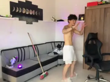Chaturbate Watch Live Sex Cams of kisan_smith