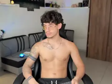 Chaturbate Best live sex cam show of kisan_smith