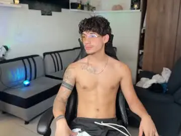 Chaturbate Adult Video Chat of kisan_smith