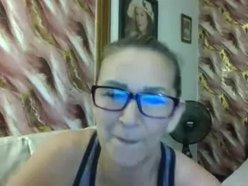 Chaturbate Live Sex Cam of nikol_glow2026